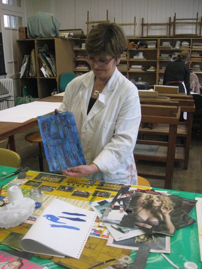 L'artiste et le papier dechire